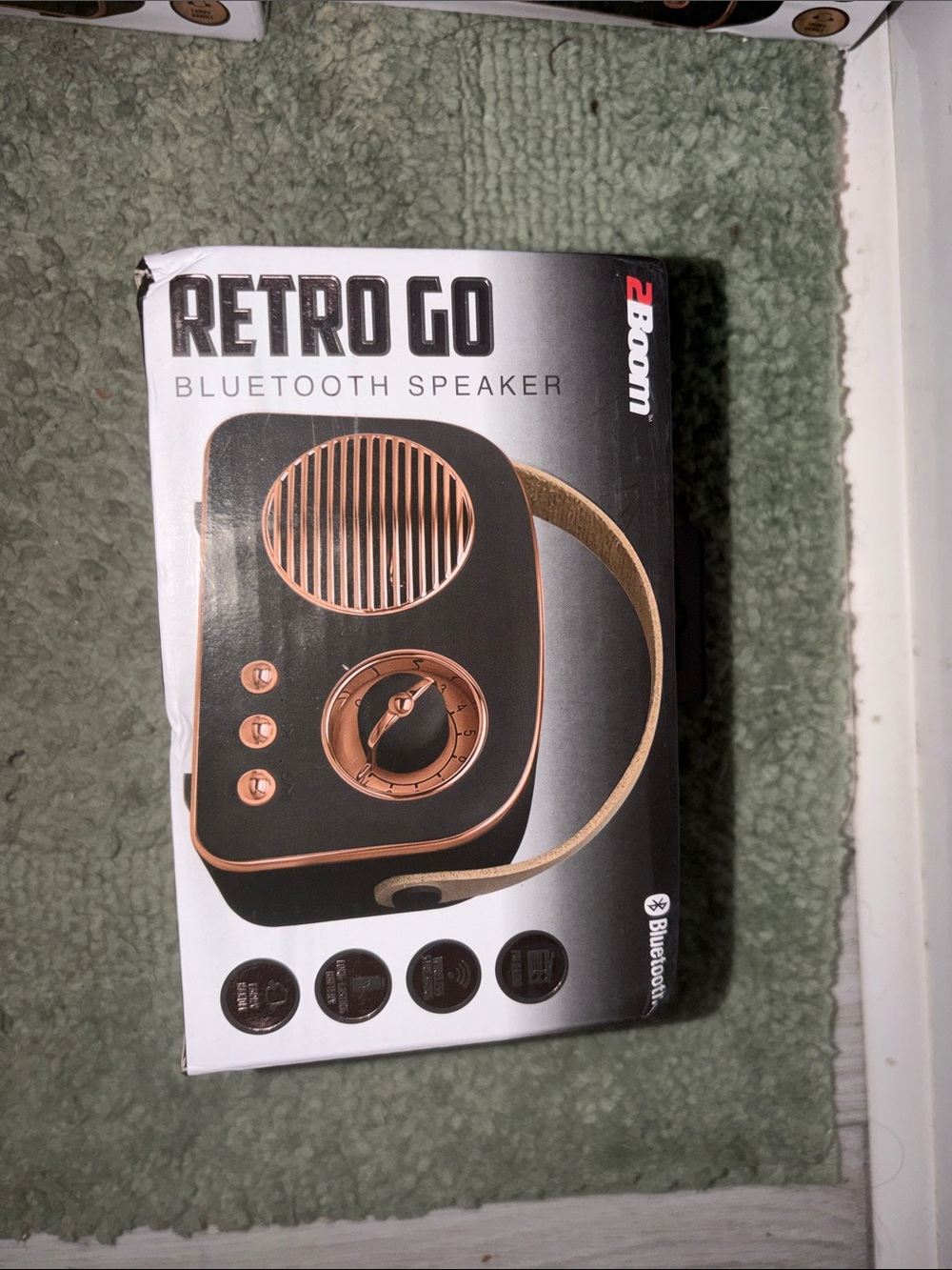 RETRO GO Bluetooth Speaker - Black with Rose Gold Accents